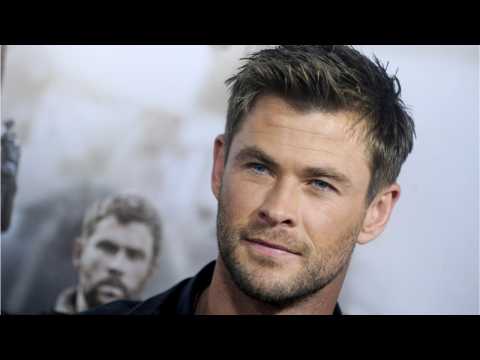 VIDEO : Hemsworth In Talks For 'Men In Black' Spinoff