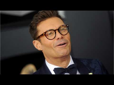 VIDEO : Ripa Defends Seacrest Amid Sexual Misconduct Allegations