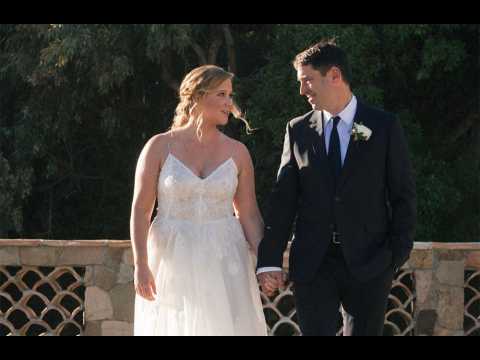 VIDEO : Amy Schumer couldn't wait to wed