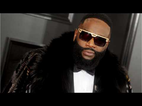 VIDEO : Rick Ross Is Hooked Up to a Life-Support Machine