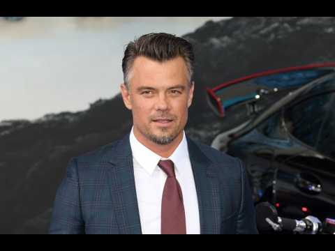 VIDEO : Josh Duhamel claims to know the secrets behind Tupac Shakur's death