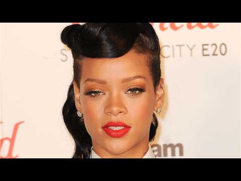 VIDEO : Is Rihanna Starting A Lingerie Line?