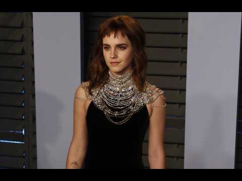 VIDEO : Emma Watson 'dating' Chord Overstreet?