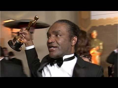 VIDEO : Man Arrested For Stealing Oscar Released