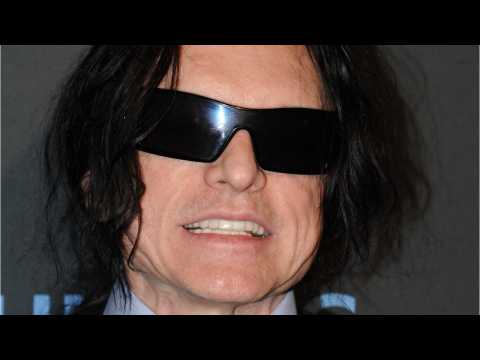 VIDEO : Tommy Wiseau As The Joker?