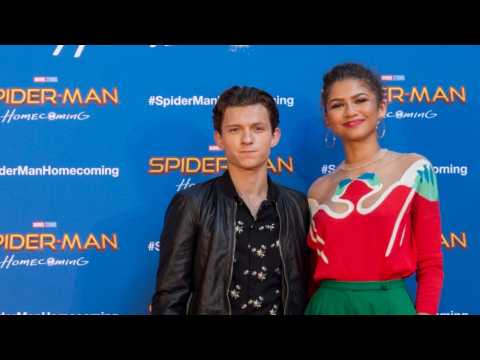 VIDEO : 3 Superhero Actors Who Are Actually Close Friends