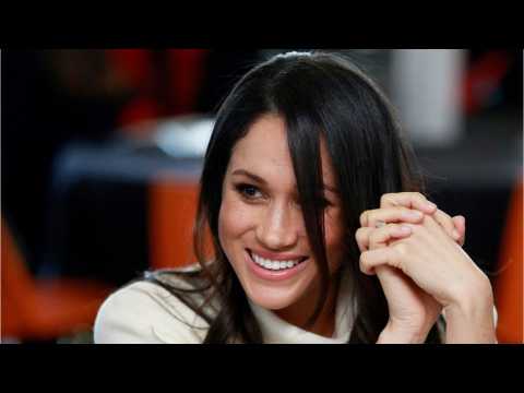 VIDEO : Who Will Design Meghan's Wedding Dress?