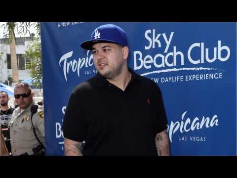 VIDEO : Rob Kardashian Looks Fit And Happy