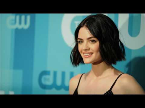VIDEO : Lucy Hale Debuts Rose Gold Hair