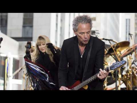 VIDEO : Lindsey Buckingham Departs Fleetwood Mac