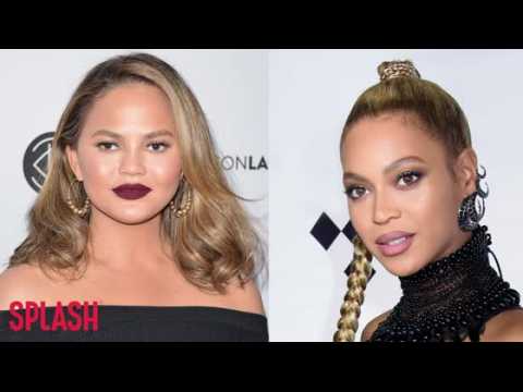 VIDEO : Chrissy Teigen revealed she knows who attacked Beyonc