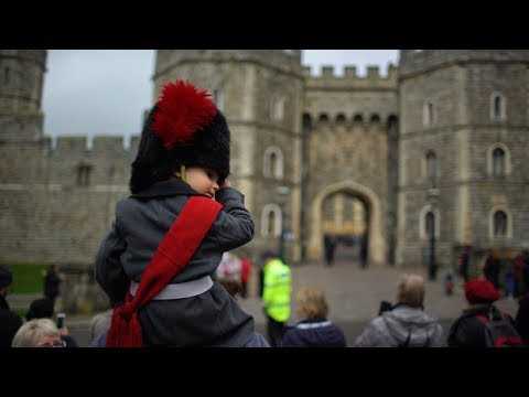 VIDEO : Meghan et Harry : le trajet en carrosse  Windsor dvoil