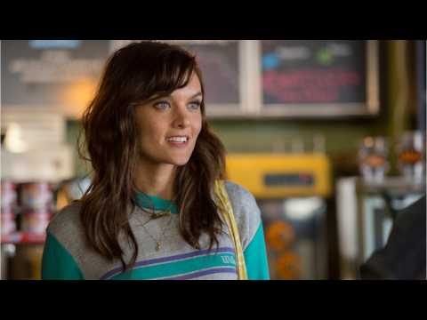 VIDEO : Frankie Shaw Is Blowing Up With New Series 'SMILF'