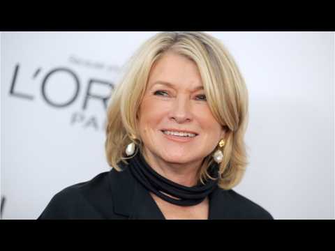 VIDEO : Martha Stewart Was A Model in This #TBT Photo