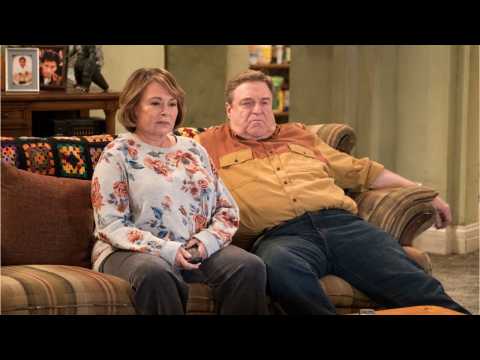 VIDEO : Fans Have Mixed Reviews About 'Roseanne' Revival