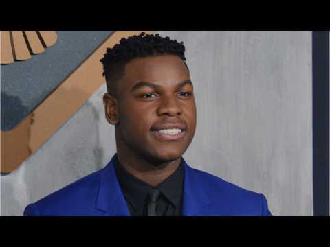 VIDEO : Does John Boyega Collect Action Figures?