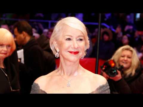 VIDEO : Helen Mirren Made Stephen Colbert Cry?