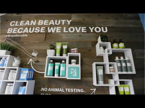 VIDEO : Volumizing Spray Vs. Dry Shampoo