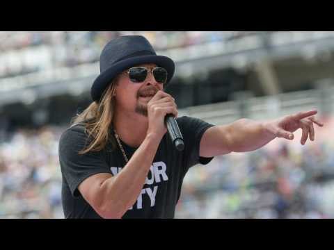 VIDEO : Kid Rock Makes WWE Hall of Fame