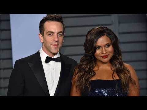 VIDEO : Mindy Kaling Moved to Tears After B.J. Novak Tweets Sweet Message