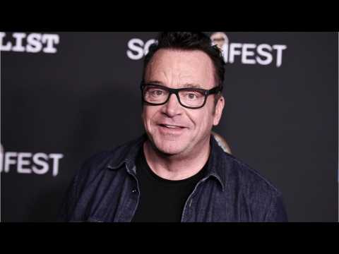 VIDEO : Tom Arnold Slams Roseanne And Her Reboot