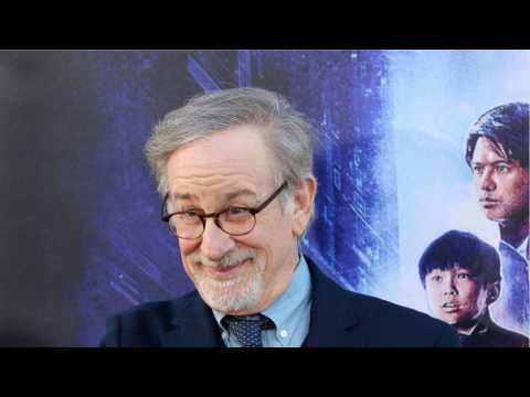 VIDEO : Steven Spielberg Is Back At The Top Of The Box Office