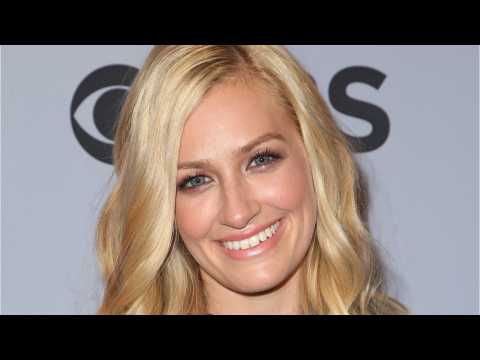 VIDEO : 2 Broke Girls? Beth Behrs Celebrates Bridal Shower