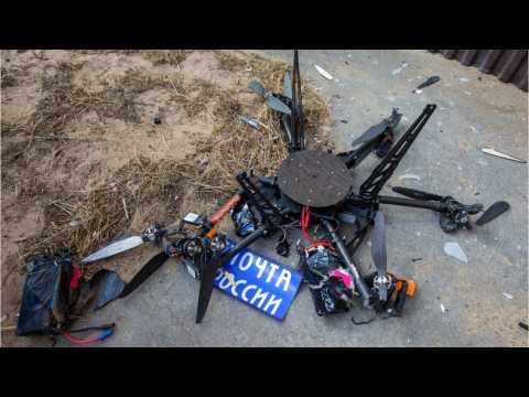 VIDEO : Russian Postal Delivery Drone, Like All of Us, Crumbled to Pieces on First Attempt