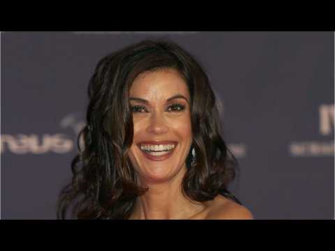 VIDEO : Teri Hatcher Says She Interested In Doing A Lois & Clark Reboot