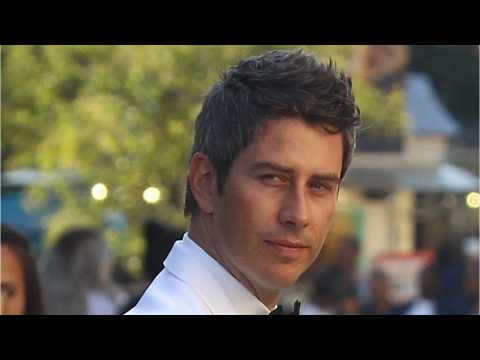 VIDEO : 'Bachelor' Star Criticized For Pregnancy Joke