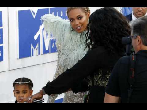 VIDEO : Blue Ivy Carter has her own stylist