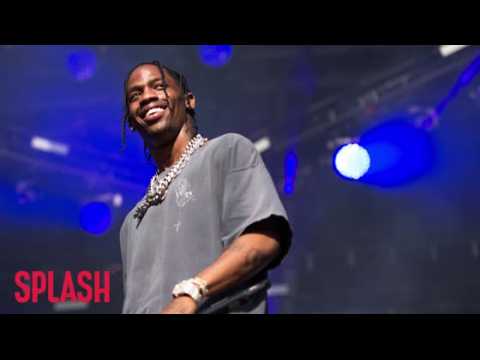 VIDEO : Travis takes Stormi to meet his family