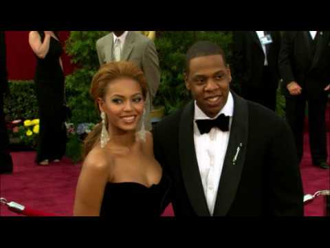 VIDEO : Jay-Z Wracks Up Six Figure Bar Bill