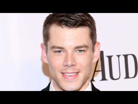 VIDEO : Sense8 Star Teaming With CBS For L.A. Confidential Reboot