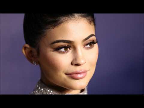 VIDEO : Kylie Jenner Launches New Makeup Collection Inspired By Daughter