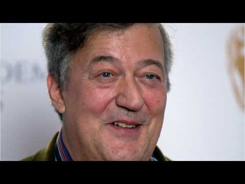 VIDEO : British Comedian Stephen Fry Has Prostate Cancer