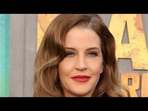 VIDEO : Lisa Marie Presley Sues Manager