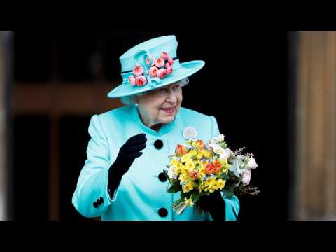 VIDEO : The Royal Family Celebrates Easter Just Like You