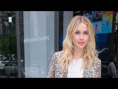 VIDEO : Claire Holt Adopts Rescue Puppy With Fianc Andrew Joblin