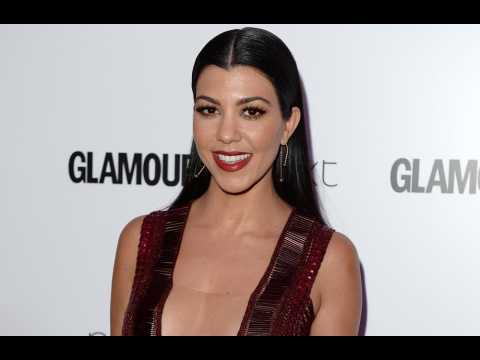 VIDEO : Kourtney Kardashian set 'boundaries' with ex Scott Disick