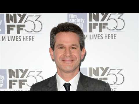 VIDEO : Simon Kinberg Still Writing Star Wars Movie