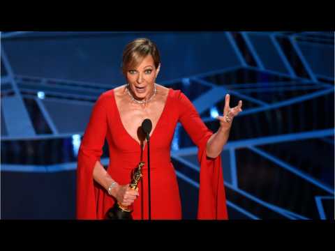 VIDEO : Allison Janney Wins Best Supporting Actress