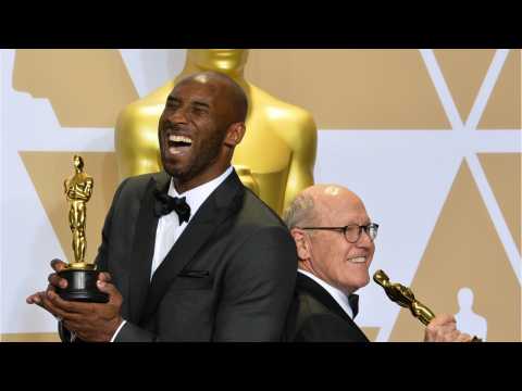 VIDEO : Kobe Bryant Wins Oscar!
