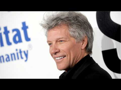 VIDEO : Bon Jovi Tops The Charts