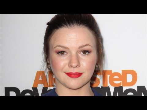 VIDEO : Amber Tamblyn Stands By Her Comments About Hasidic Men