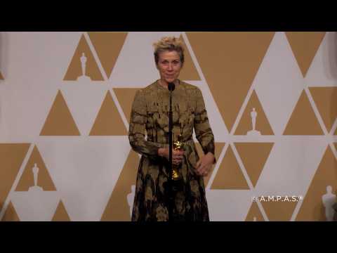 VIDEO : Frances McDormand a failli se faire voler son Oscar!