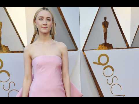 VIDEO : Saoirse Ronan's 'timeless and fun' Oscars dress