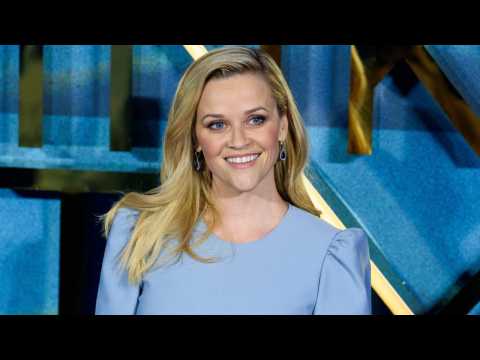 VIDEO : Reese Witherspoon Dedicates Time To Being Happy