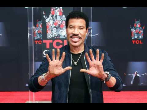 VIDEO : Lionel Richie loves Dua Lipa and Stormzy