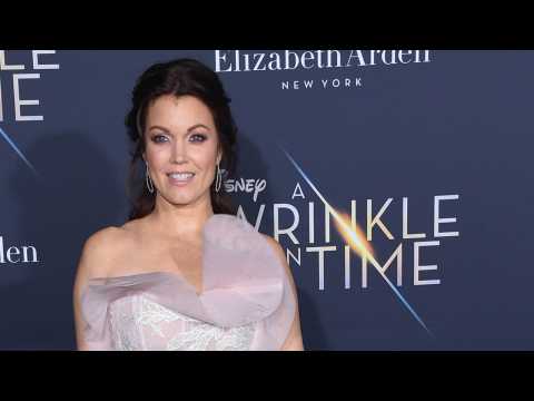 VIDEO : Bellamy Young Apologizes to Ryan Seacrest, Saying She Was 'Uninformed'
